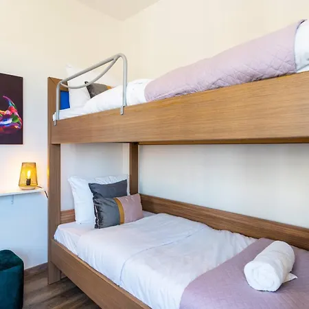 Apartament Araminta 2-br & Balcony In